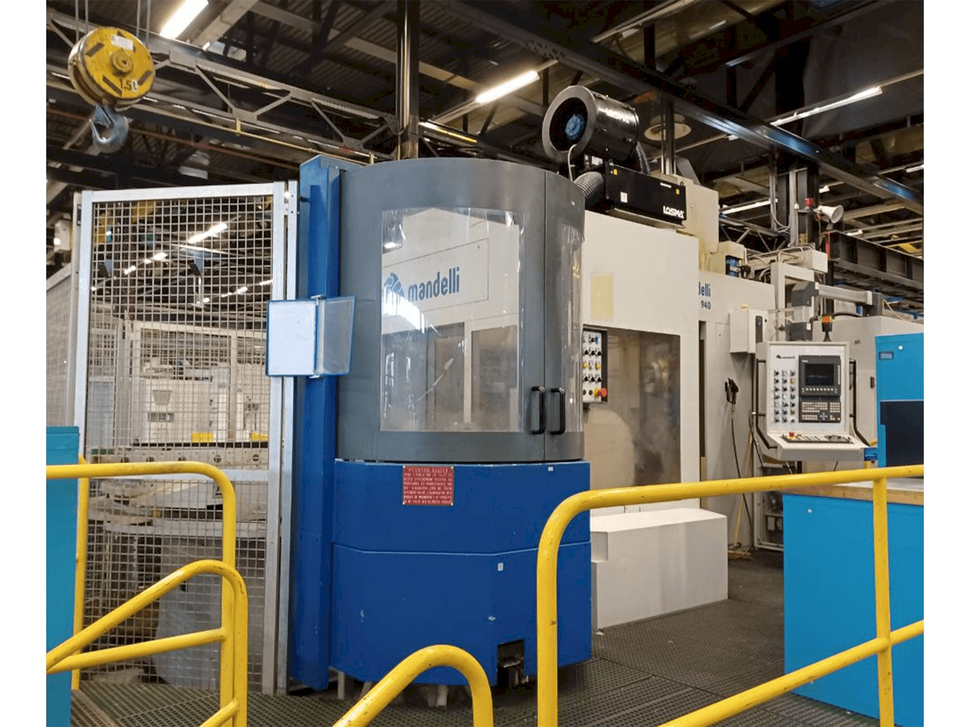 Frontansicht der Mandelli STORM 940 Maschine