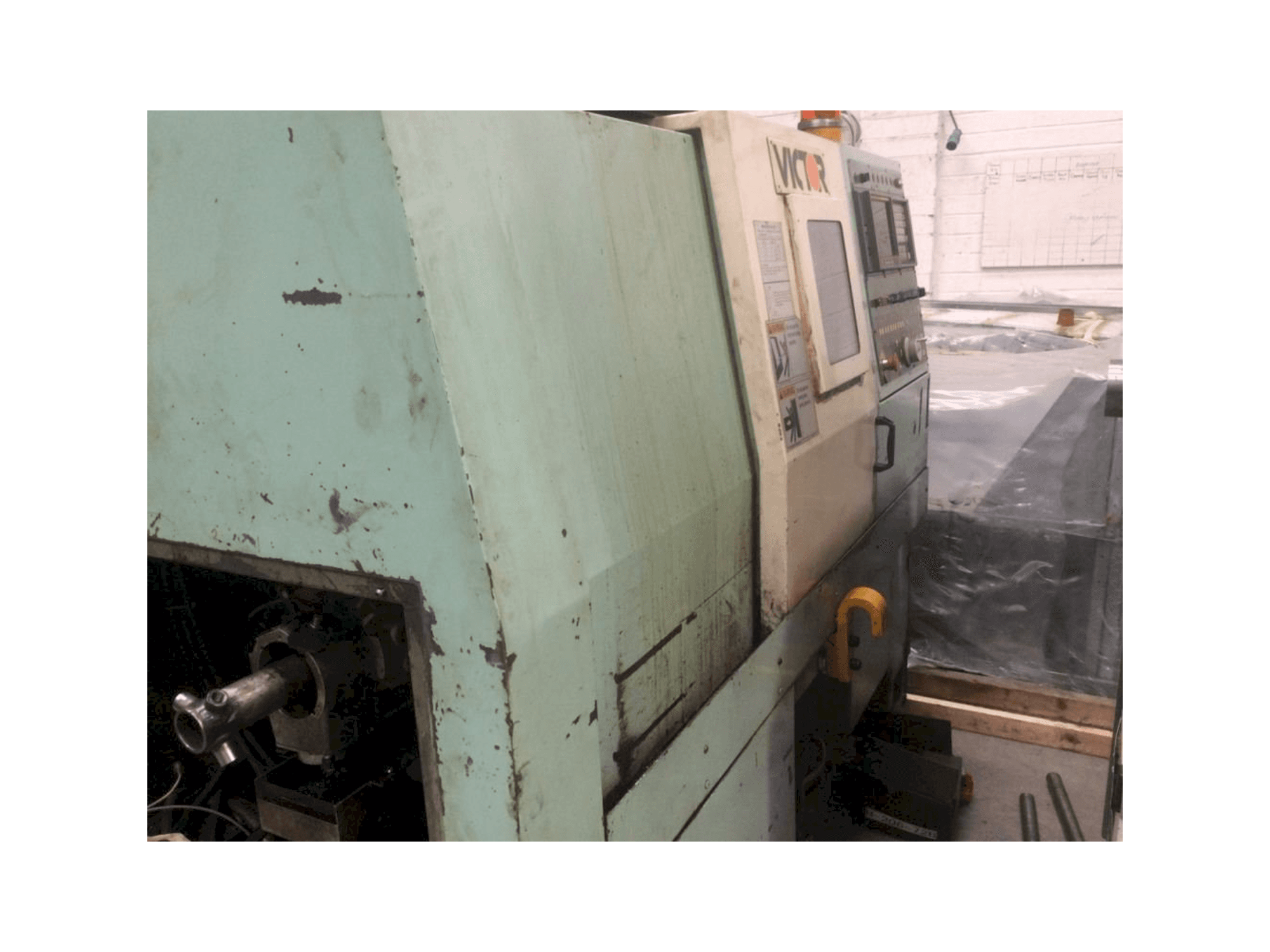 Frontansicht der Victor VT Plus/15 Maschine