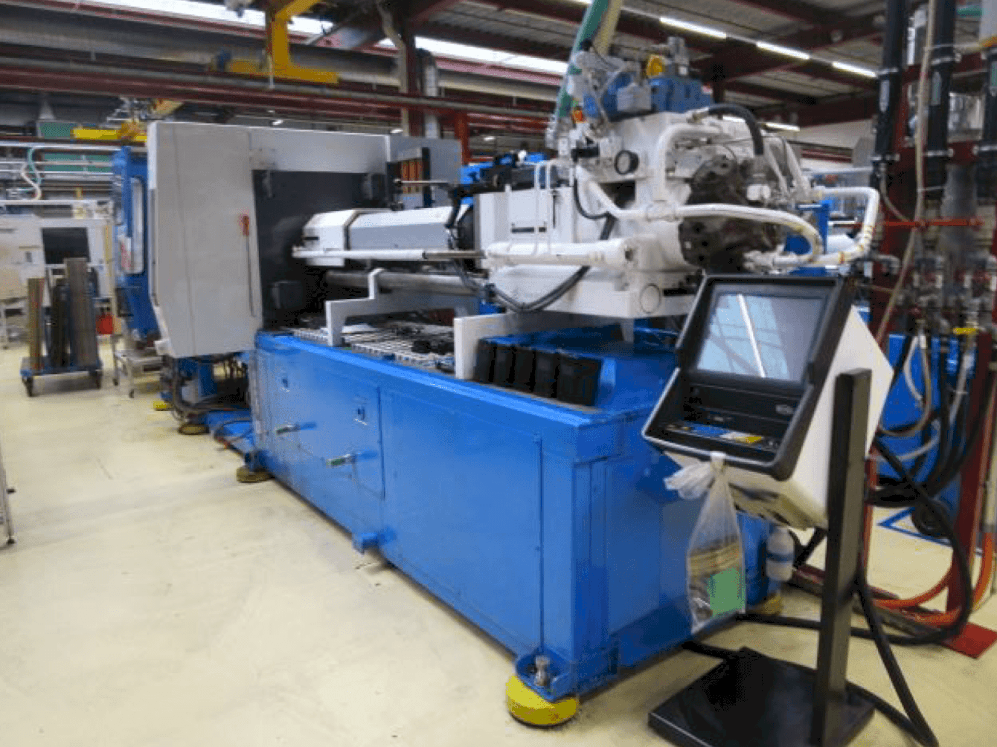 Frontansicht der ENGEL E-Motion 940/280 Maschine