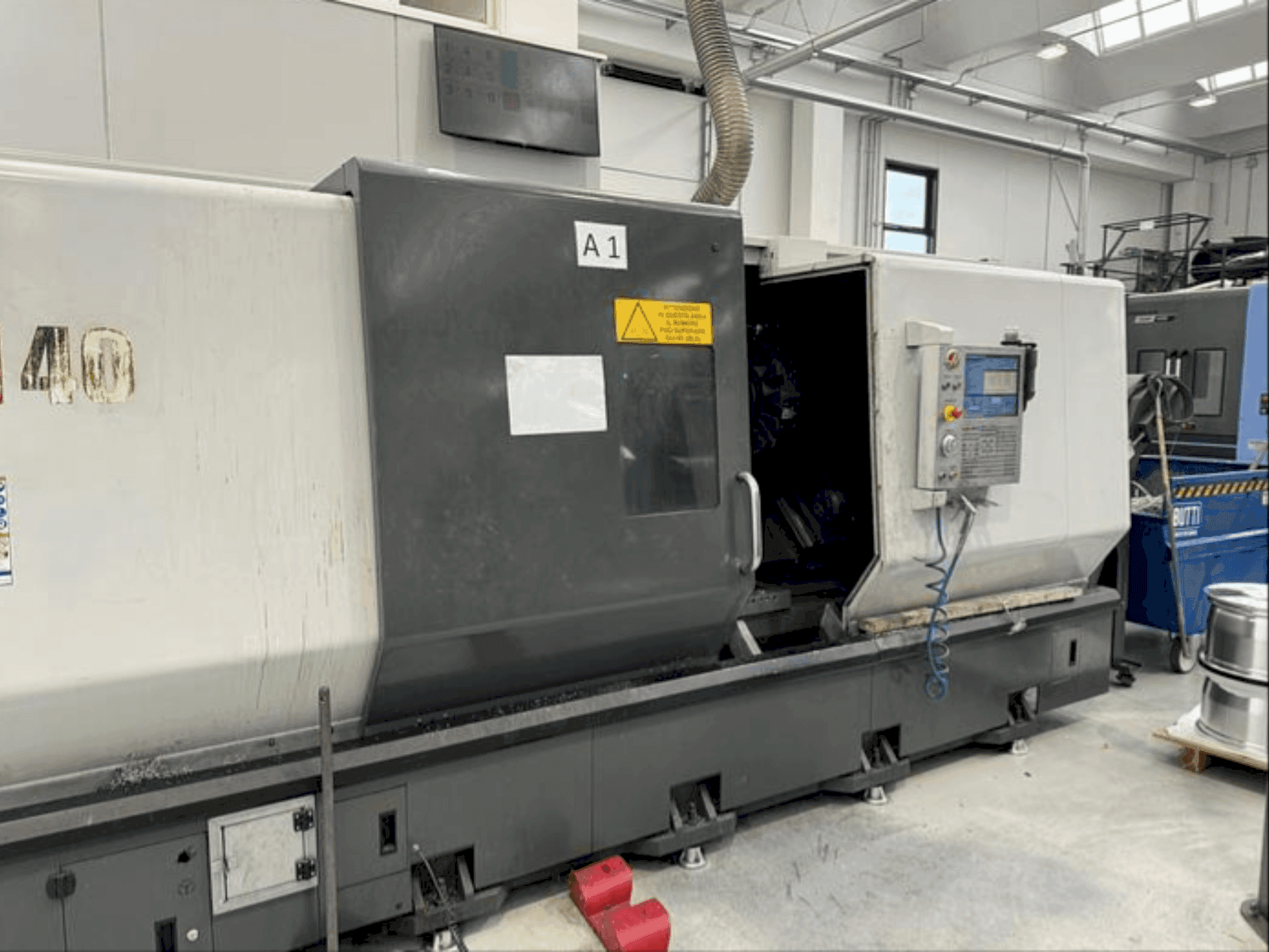 Frontansicht der HAAS ST40 Maschine