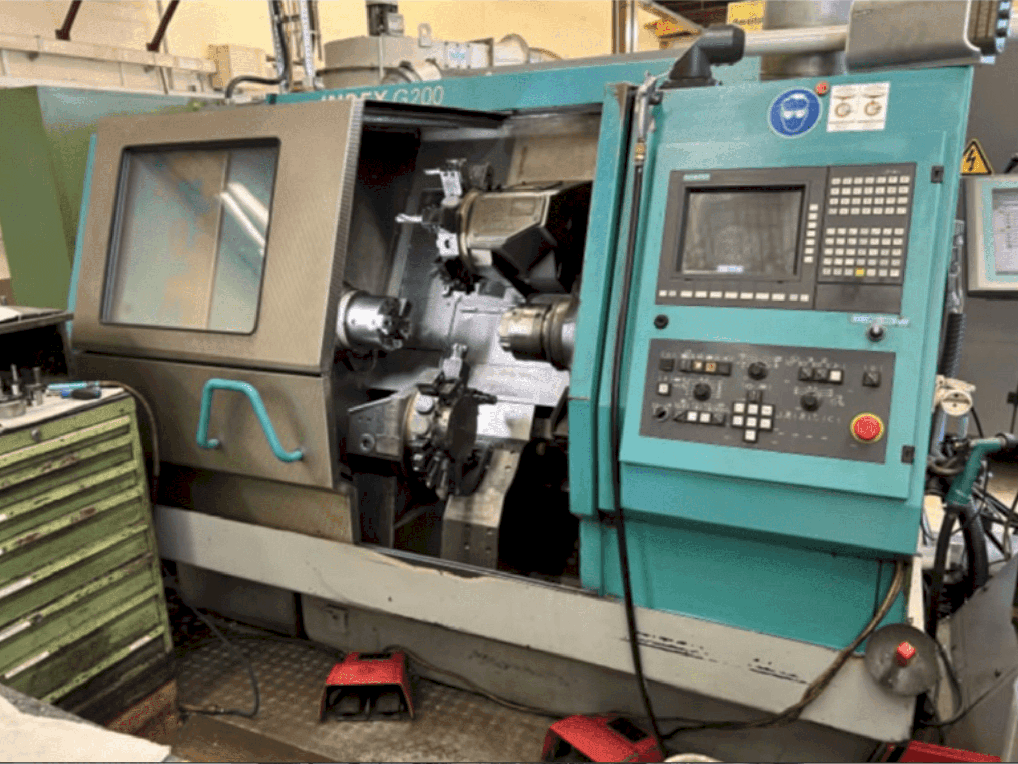Frontansicht der Index G200 C Maschine