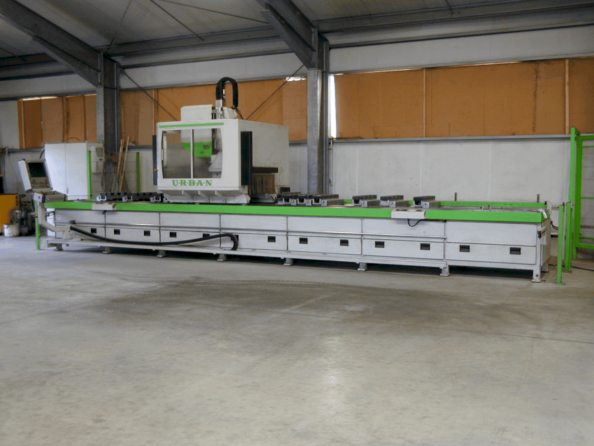 Frontansicht der URBAN PF 6500 Maschine