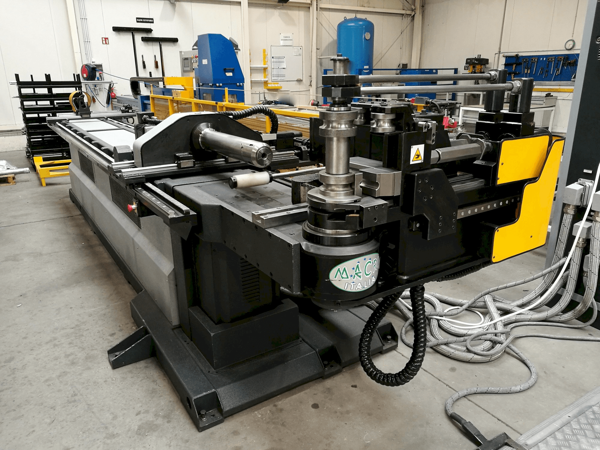 Frontansicht der Macri Italia PROVAR 6-65 Maschine