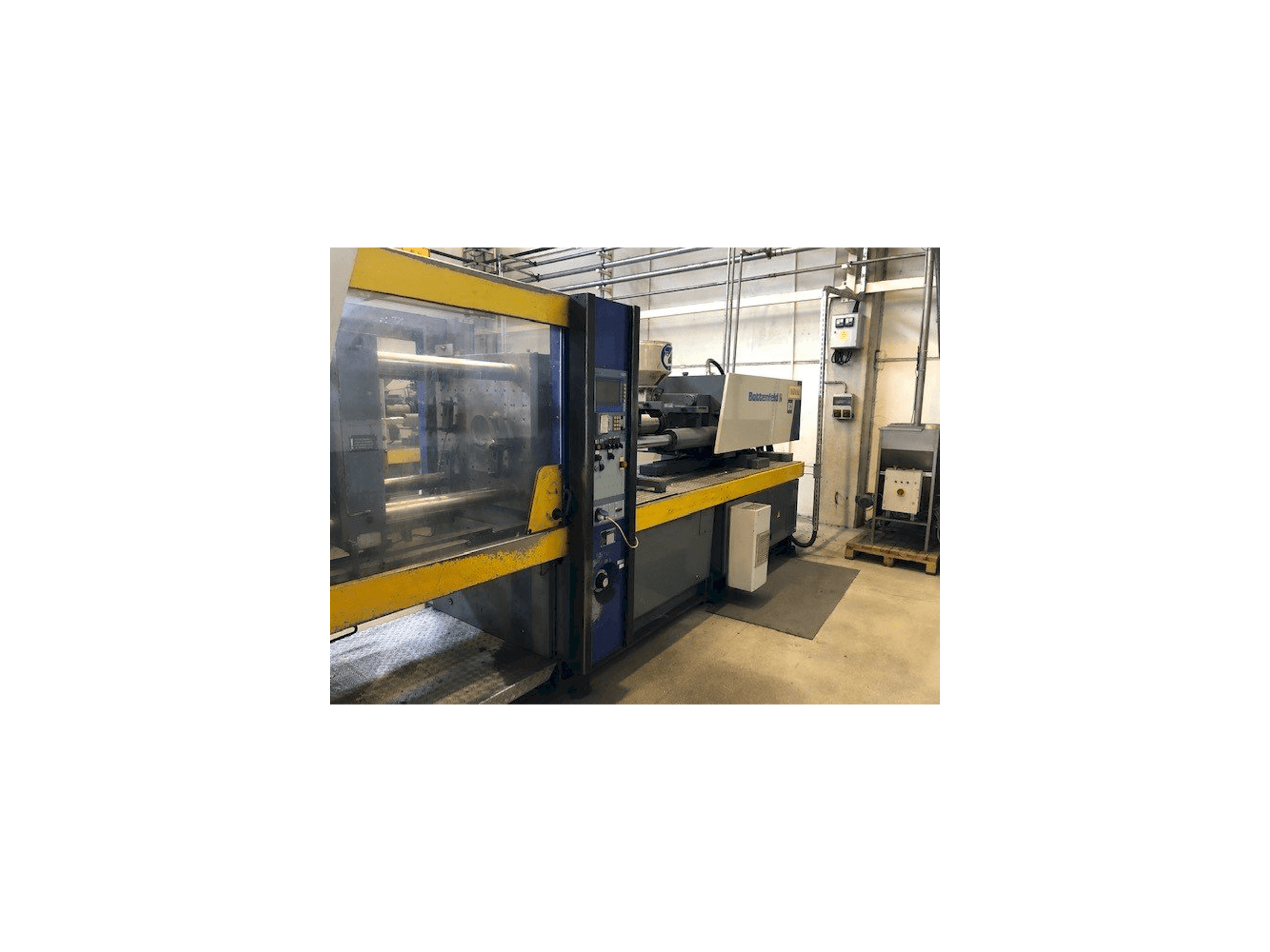 Frontansicht der Battenfeld BC-T 1800 /1000 Maschine