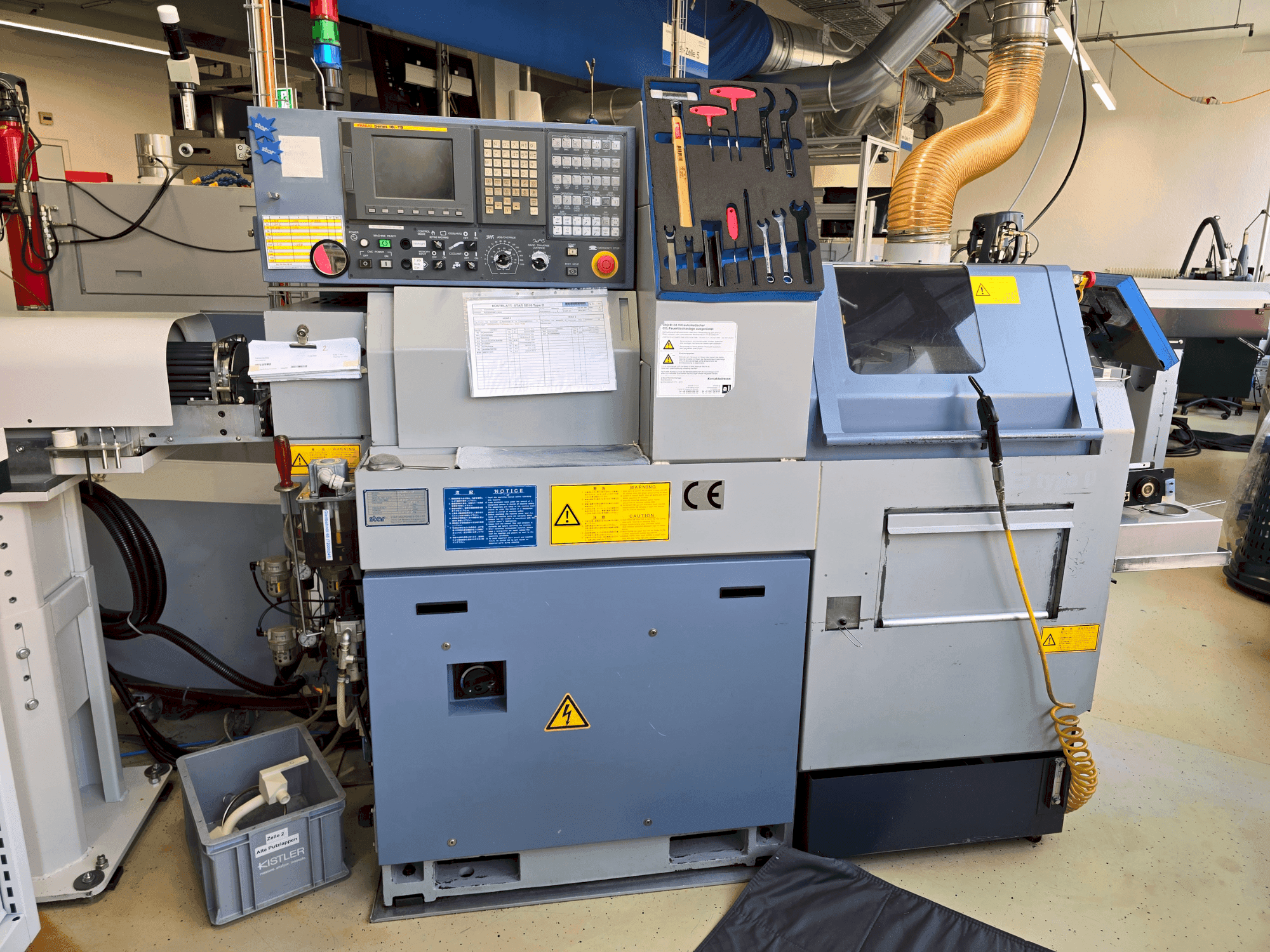 Frontansicht der STAR MICRONICS SB-16D Maschine