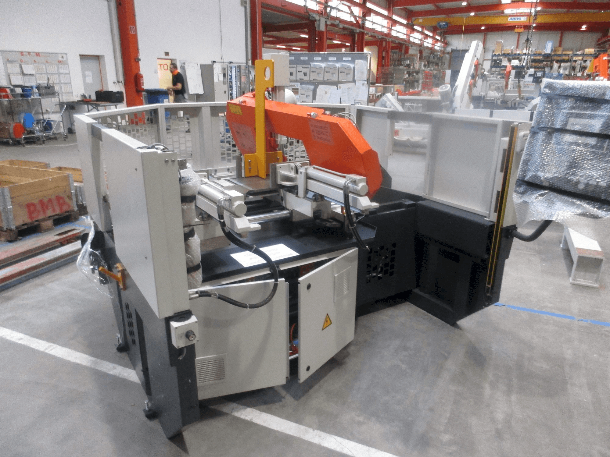 Frontansicht der KASTO micut A 2.6 Maschine