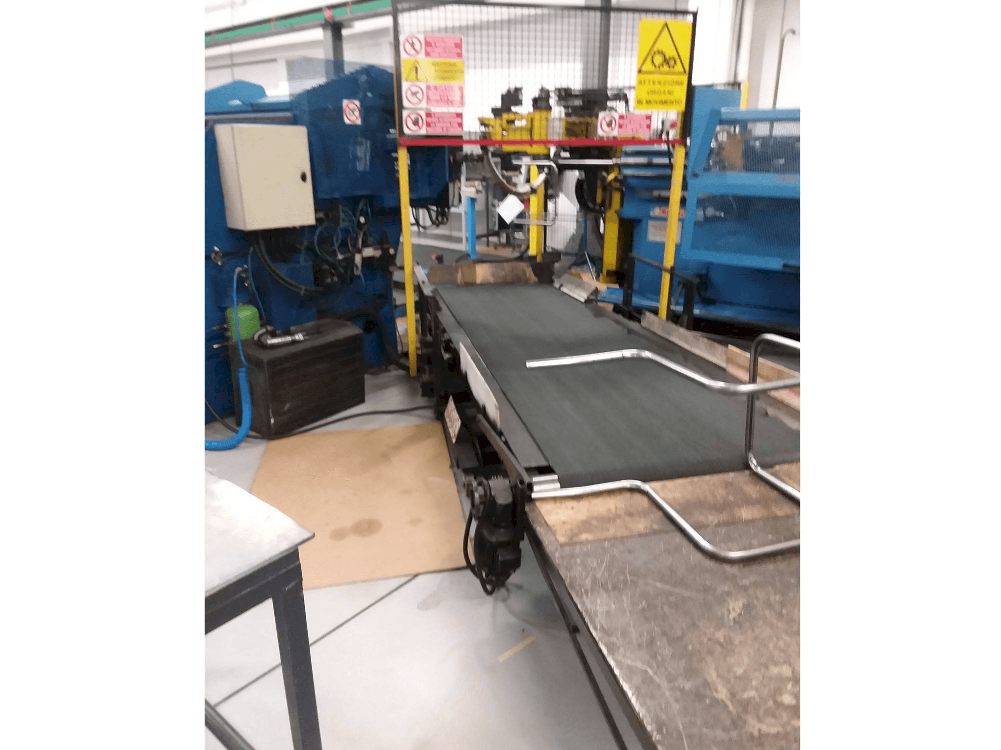 Frontansicht der Crippa 532 Maschine