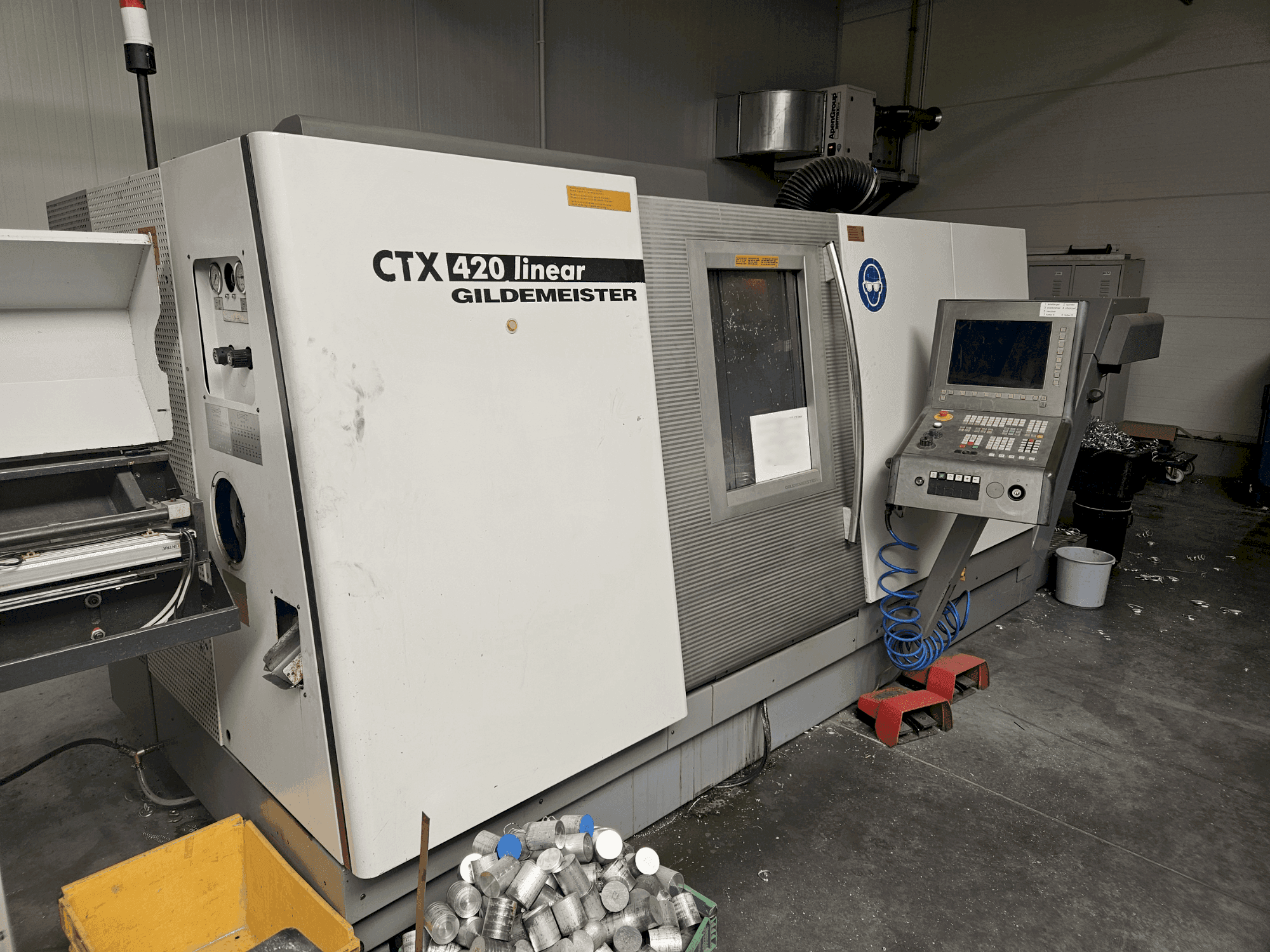 Frontansicht der Gildemeister CTX 420 Linear Maschine