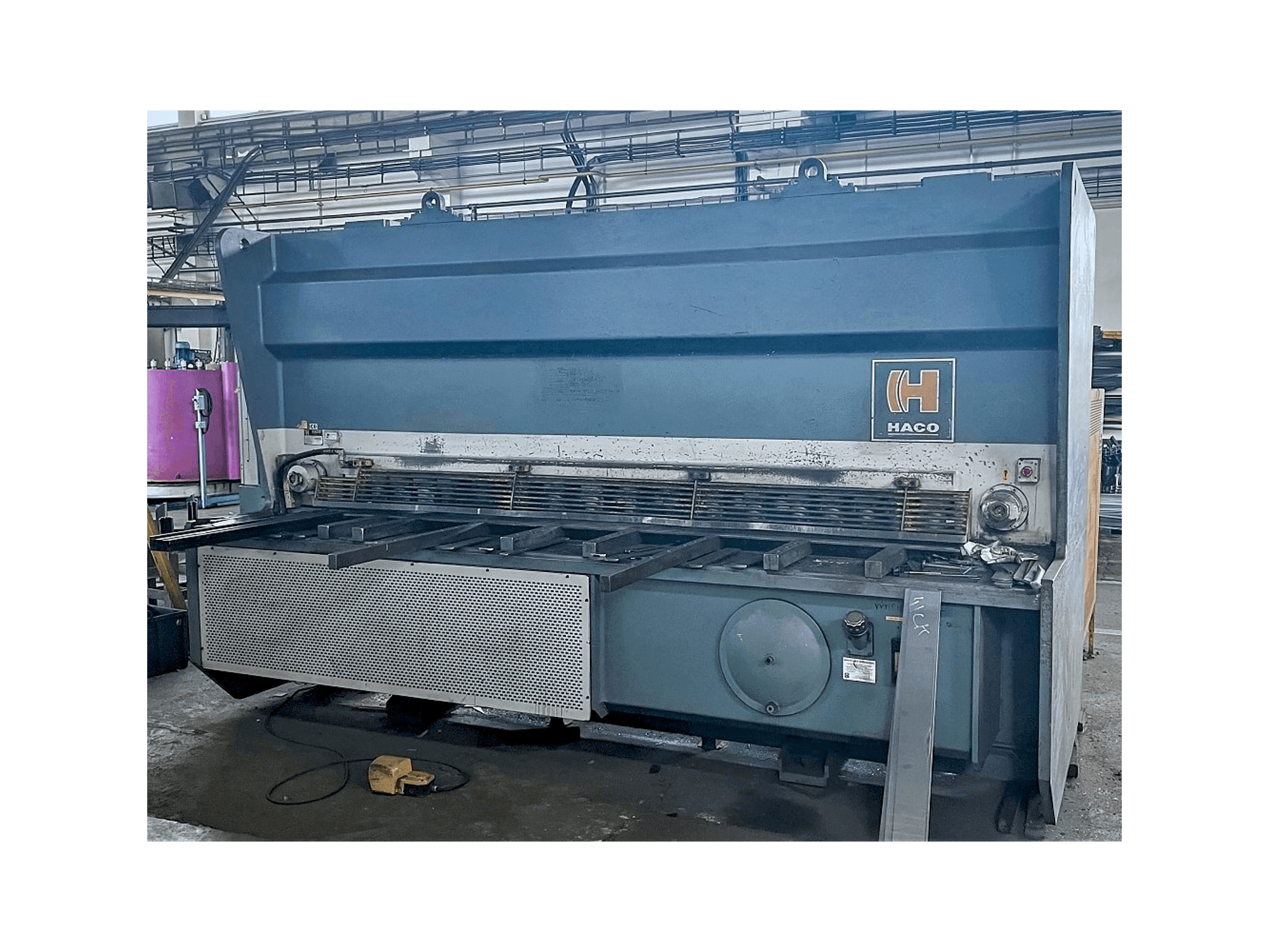 Frontansicht der HACO HSLX 3016/18 SAB Maschine