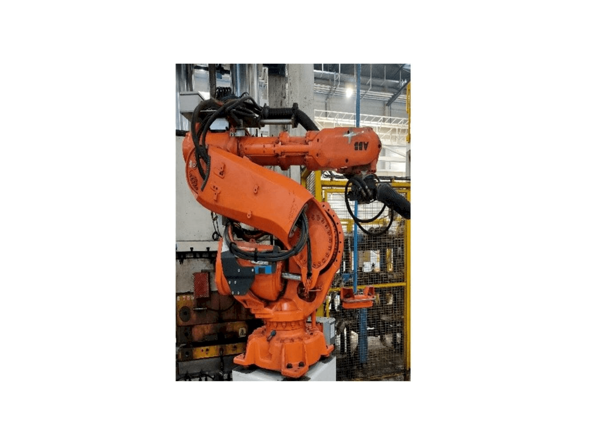 Frontansicht der ABB IRB 6640-185/2.8 Maschine